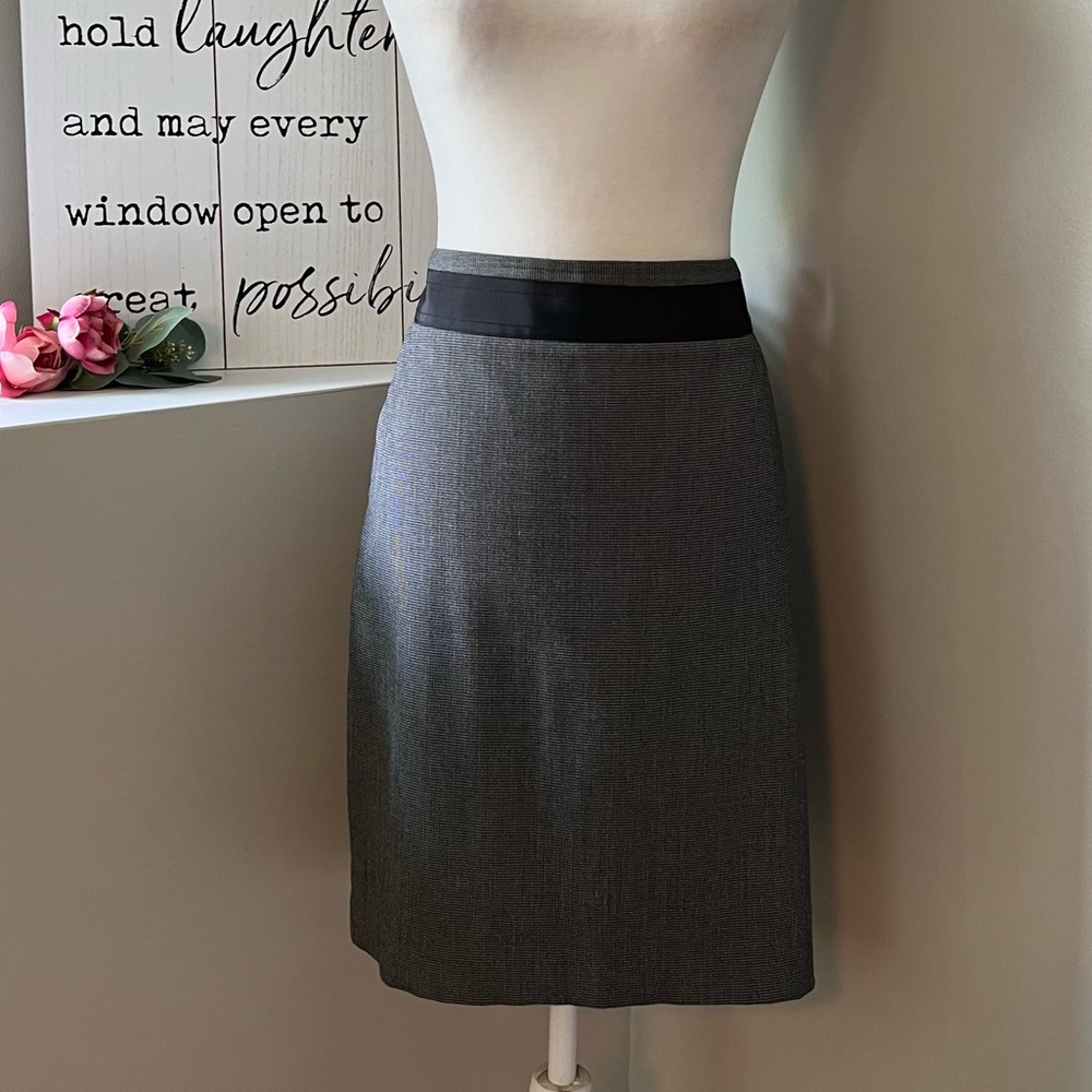 The Limited Gray & Black Ribbon Trim Pencil Skirt